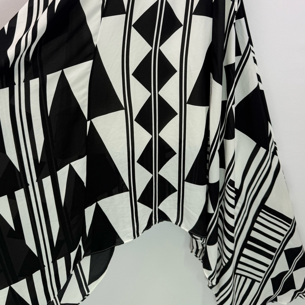 Express Geometric Print Black White Halter‎ Handkerchief Hem Maxi Dress Size S - Picture 4 of 10